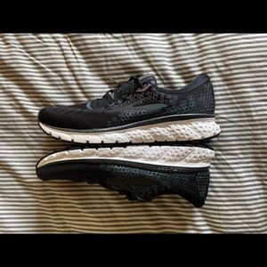 Men’s Brooks Glycerin 17 Size 10.5 - NEW IN BOX